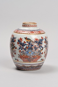 五彩花鳥文小壺