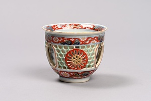 五彩透彫菊花文碗