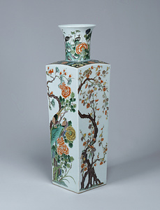 五彩花鳥文方瓶