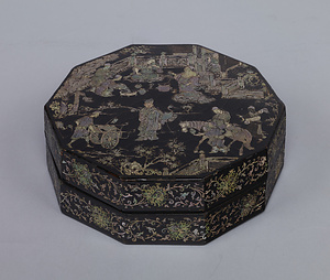 楼閣人物螺鈿十角箱