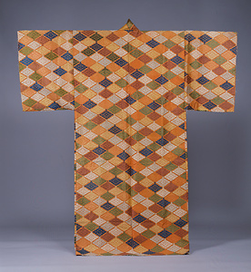 唐織 紅地花菱繋模様