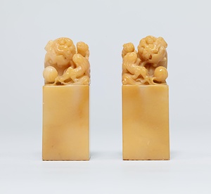 獅子鈕黄芙蓉石印材