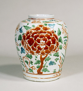 呉州赤絵牡丹文壺