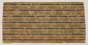 縞地宝尽文様金襴 金春金襴