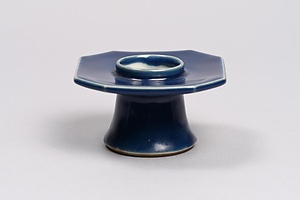 瑠璃釉八角盃台