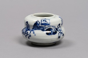 染付人物文盃台