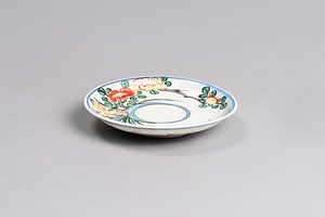 色絵蘭に椿文盃台