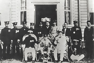 伊藤博文写真（有栖川宮扇島別邸にて）