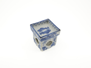 染付　三宝形　一箇