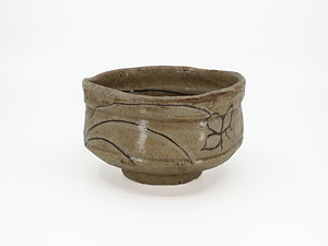 織部焼　鳴海織部茶碗