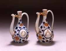 色絵菊花文A字入水注