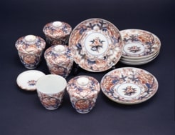 色絵松柘榴文蓋碗及皿（組）