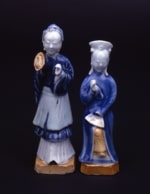 青磁瑠璃釉女子立像