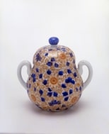 染錦菊唐草文蓋付壺