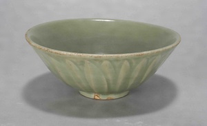 青磁鎬蓮弁文碗
