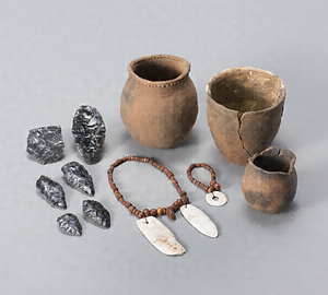 続縄文時代の墓の副葬品（常呂川河口遺跡1046a号土坑）