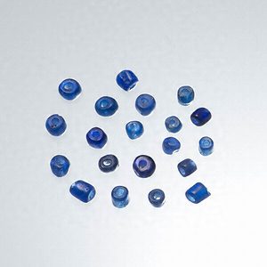 続縄文時代の墓の副葬品（ガラス玉・常呂川河口遺跡300号土坑）