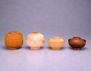 輪島塗煮物椀制作工程見本