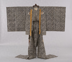 黒地菊花模様素襖