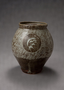 地釉象嵌縄文壺