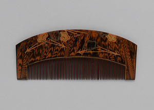 鉄刀木塗梅松葉蒔絵櫛
