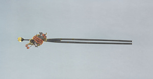 糸巻桜桃飾頭付金銀珊瑚簪