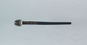 牡丹花唐草蒔絵黒鼈甲髷止