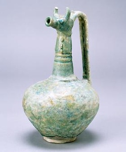 青緑釉把手付水瓶
