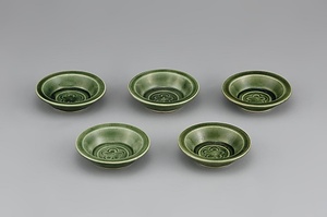 織部印花梅文小皿