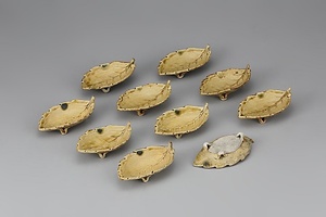 黄瀬戸葉形小皿