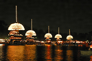 尾張津島天王祭の車楽舟行事