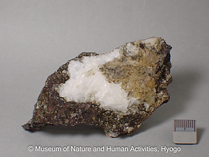 方解石、赤鉄鉱