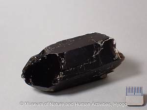 黒水晶（石英）