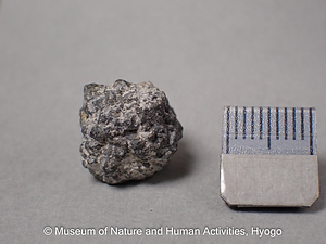 金平糖石（自然砒）