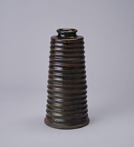 黒釉千段巻筒花生