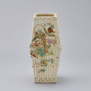 錦手花鳥文角花生