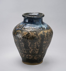 泥彩刻花母子文花瓶