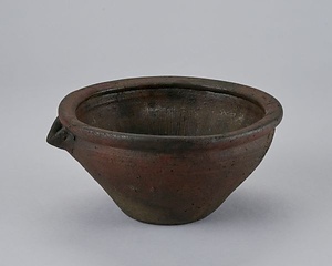 褐釉すり鉢