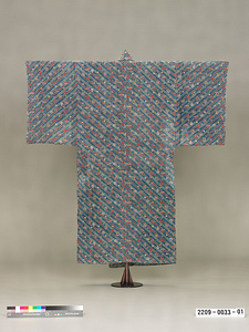 桜楓手綱模様紅型衣裳