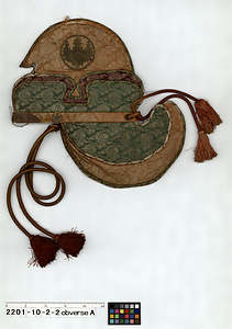 舞楽装束　鳥兜