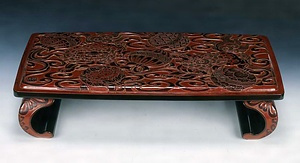 唐獅子文堆朱平卓