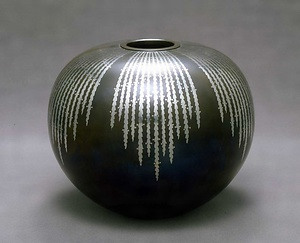 鋳ぐるみ鋳銅花瓶