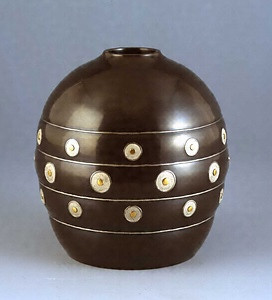 象嵌鋳銅丸文花瓶　