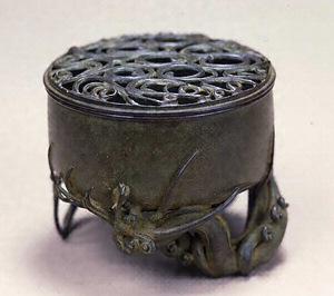 龍香炉