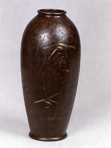 小鳥文鋳銅花瓶