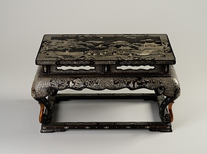 中高卓青貝唐山水