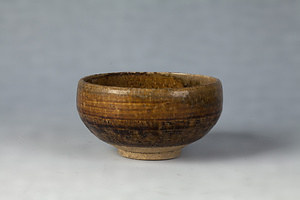 越中瀬戸焼　飴釉窯変茶碗