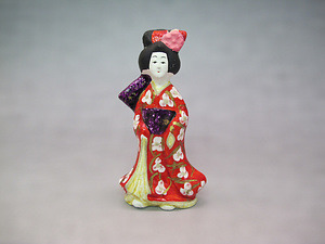 富山土人形「帯上娘」