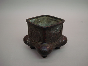 鋳銅香炉