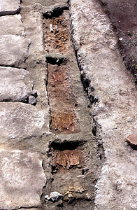 亀山古墳副葬品埋納施設出土遺物